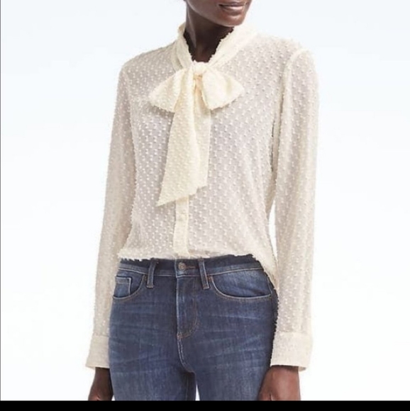 Banana Republic Tie Neck Blouse Dillon Fit - Picture 10 of 12